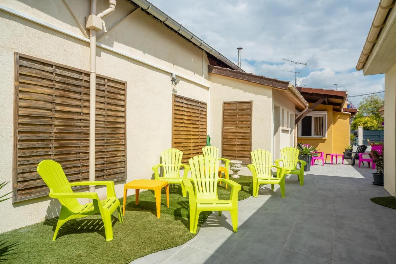 La Serenade - Appartements Confort Avec Terrasse 蒙特勒伊 外观 照片