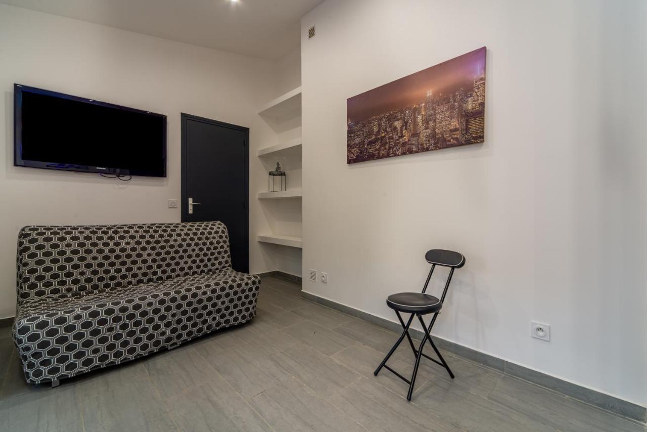 La Serenade - Appartements Confort Avec Terrasse 蒙特勒伊 外观 照片